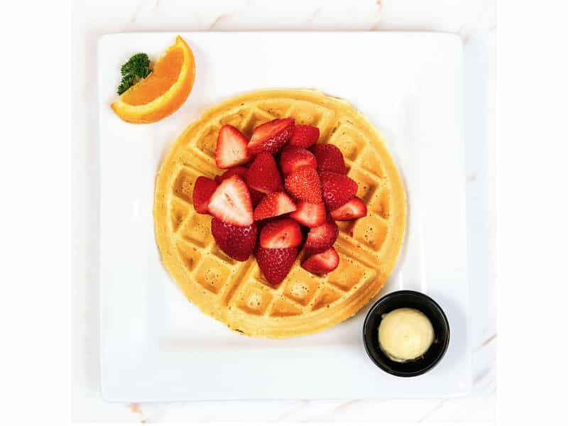 Keke's Breakfast Cafe Strawberry Waffle